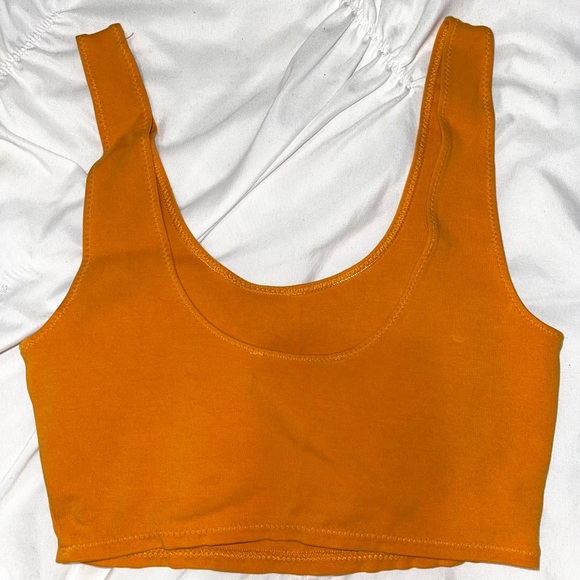 CROP TOP - Picture 2 of 2